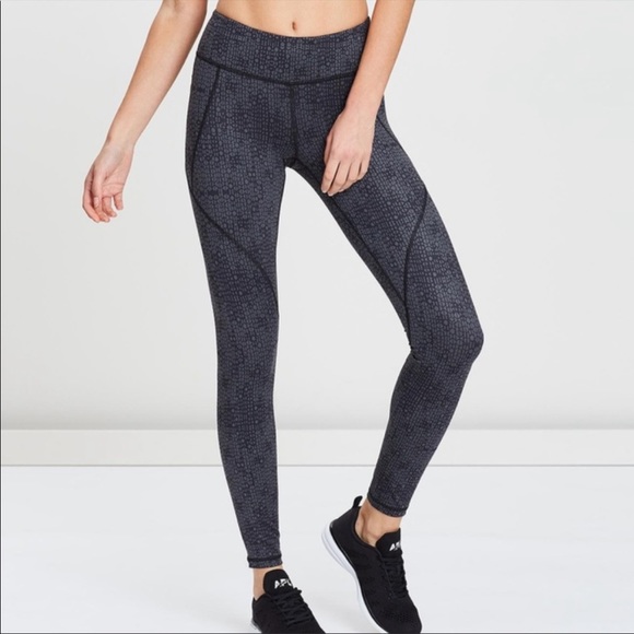 🔥Patagonia Centered Tights Leggings🔥~small - Picture 1 of 13